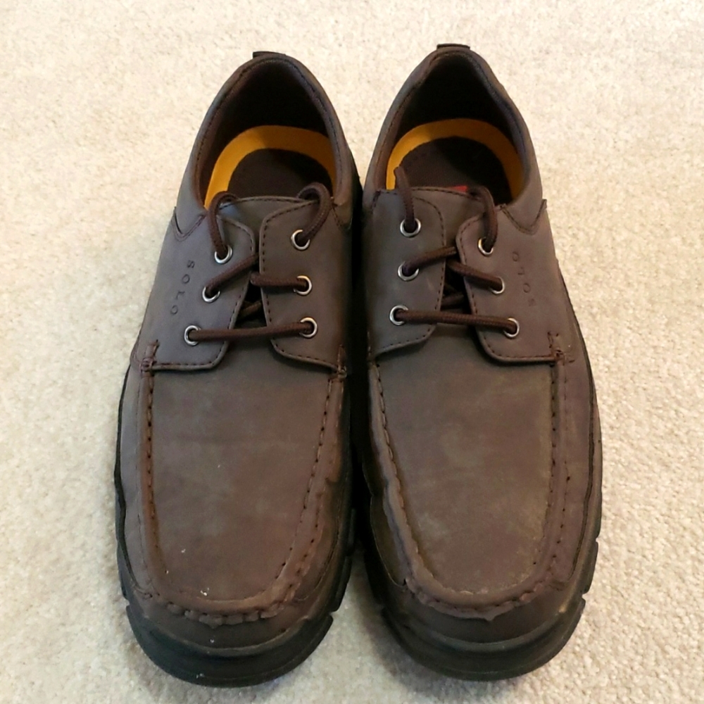 Great Condition Men Shoes by Solo
